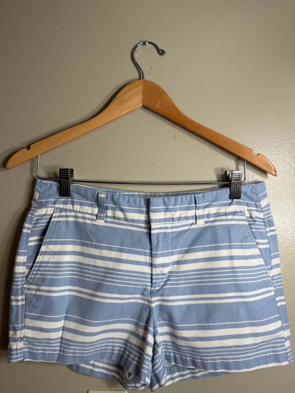 Gap Khakis Blue White Striped Chino Shorts Size 2 Coastal Preppy